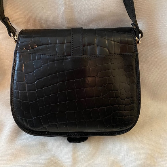 VINTAGE Black Italian Leather Crocodile Flap Closure Long Strap Saddle Bag Purse - Picture 4 of 7